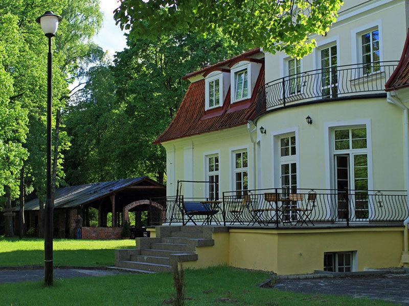 Hotel Ksiezycowy Dworek Kętrzyn Extérieur photo