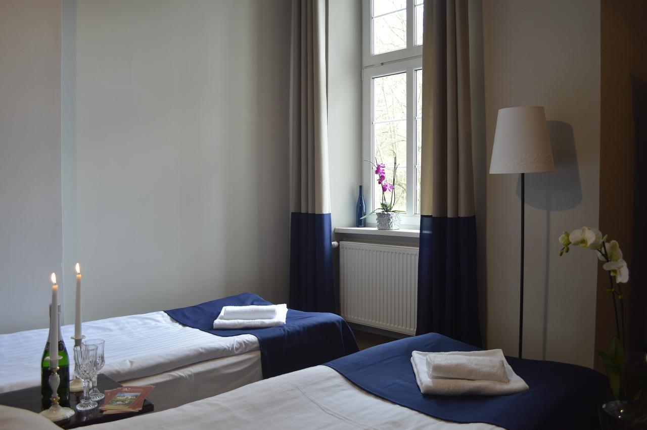 Hotel Ksiezycowy Dworek Kętrzyn Chambre photo